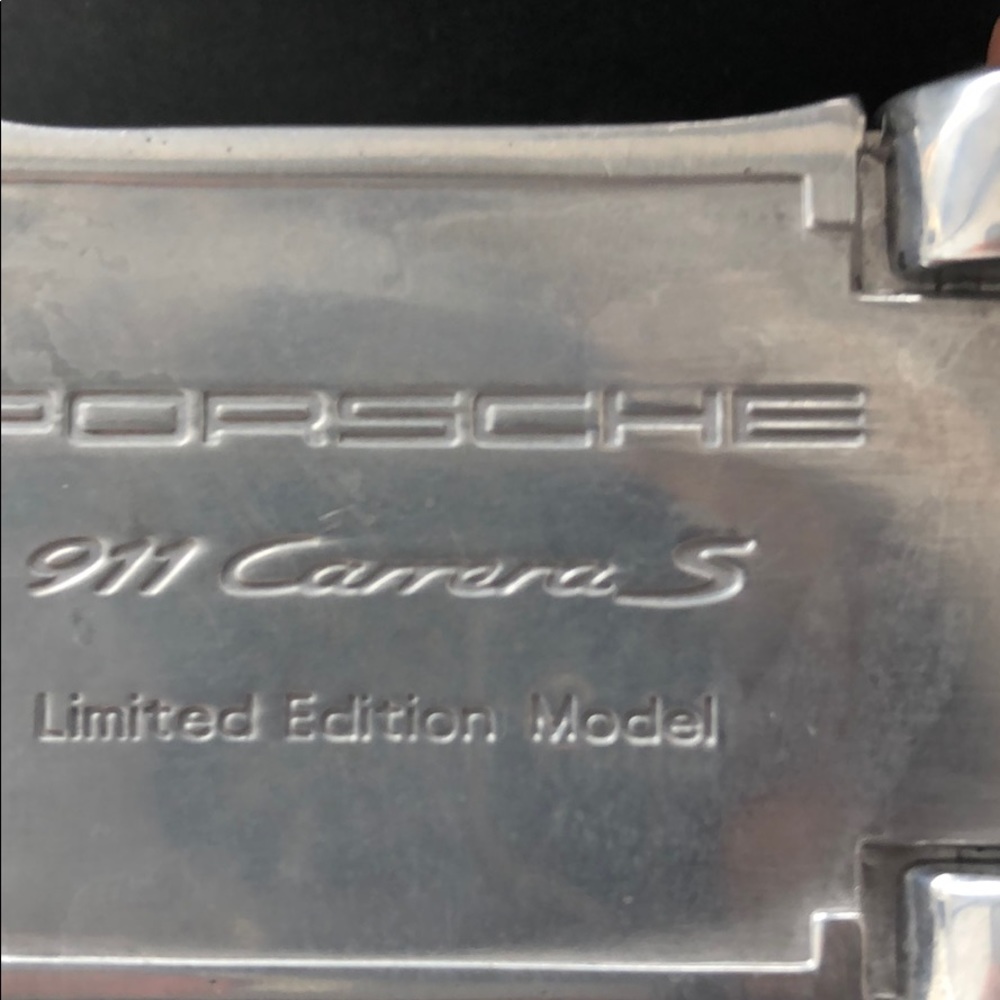 Porsche 911 Carrera S Limited Edition Model - Picture 2 of 2